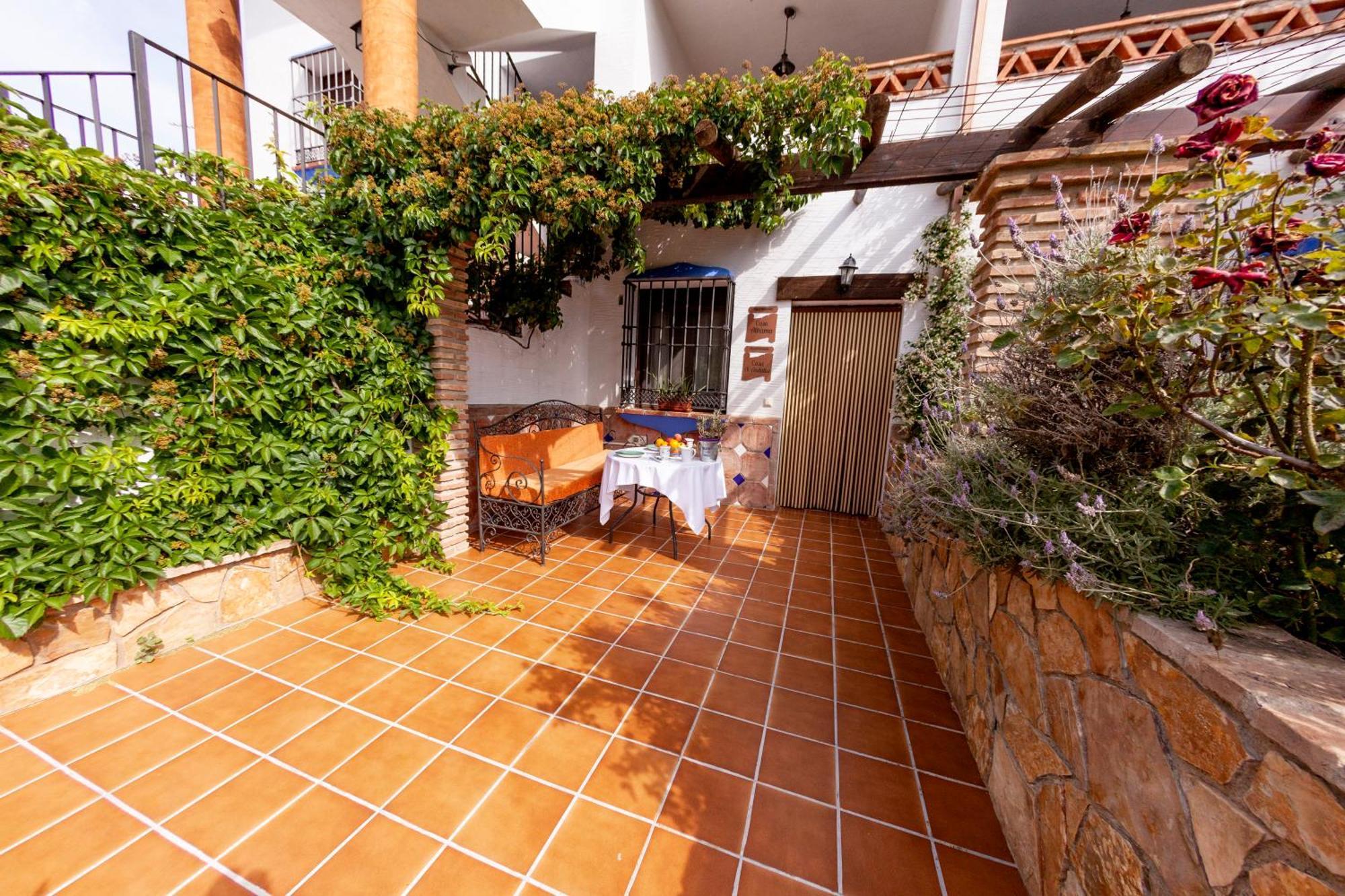 Apartamentos La Granja Hinojares ภายนอก รูปภาพ