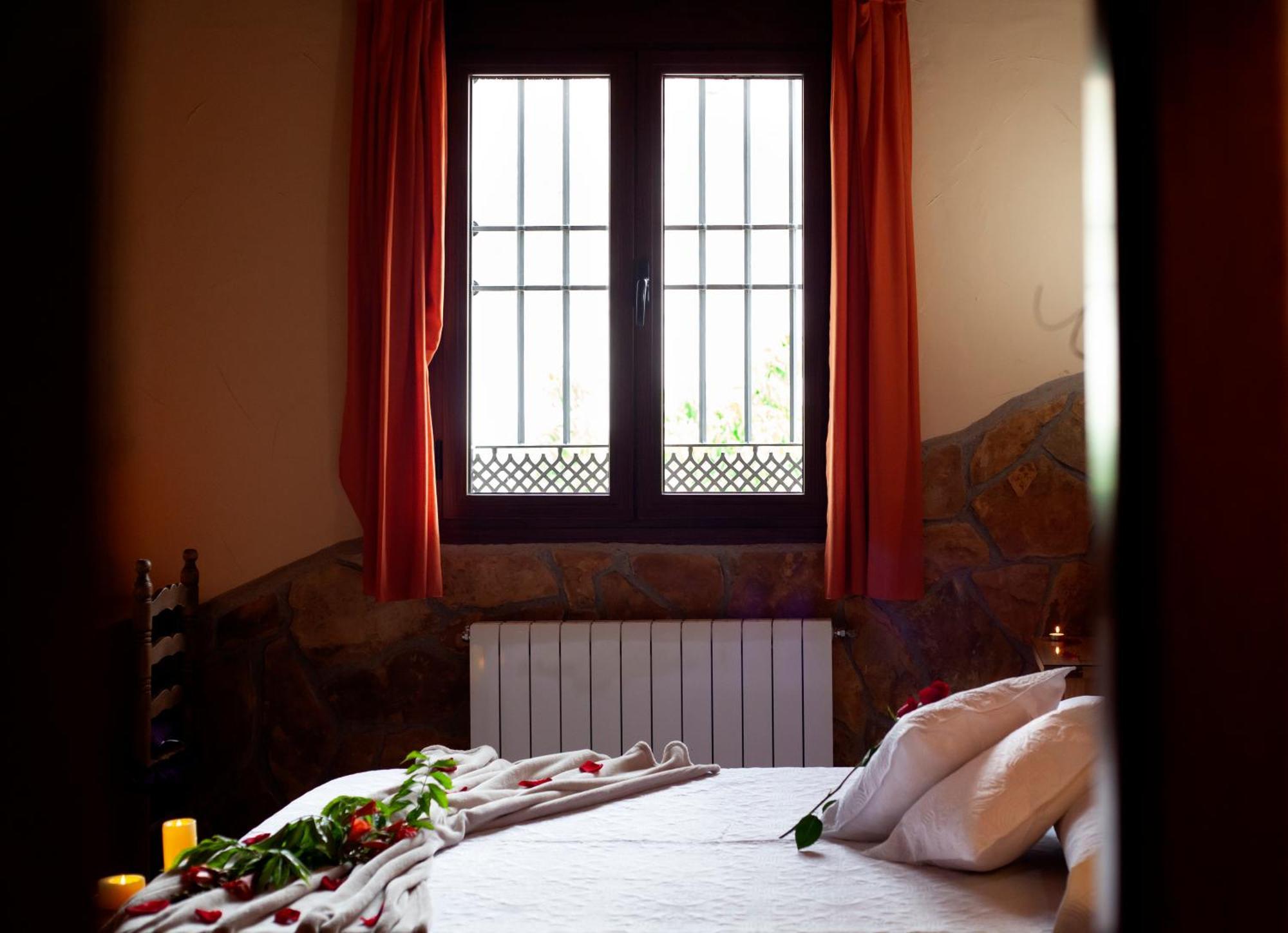 Apartamentos La Granja Hinojares ภายนอก รูปภาพ