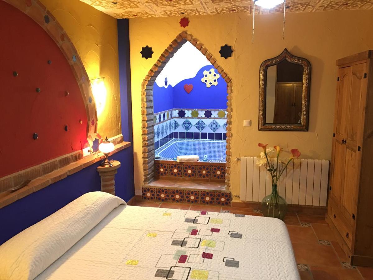 Apartamentos La Granja Hinojares ภายนอก รูปภาพ