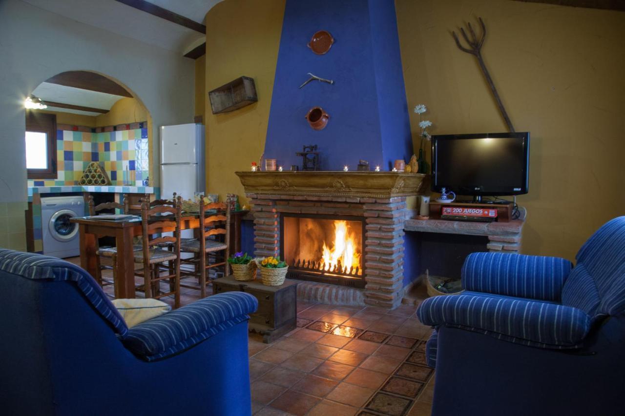 Apartamentos La Granja Hinojares ภายนอก รูปภาพ