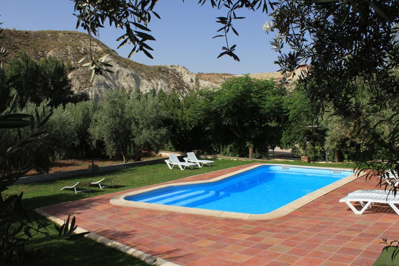 Apartamentos La Granja Hinojares ภายนอก รูปภาพ